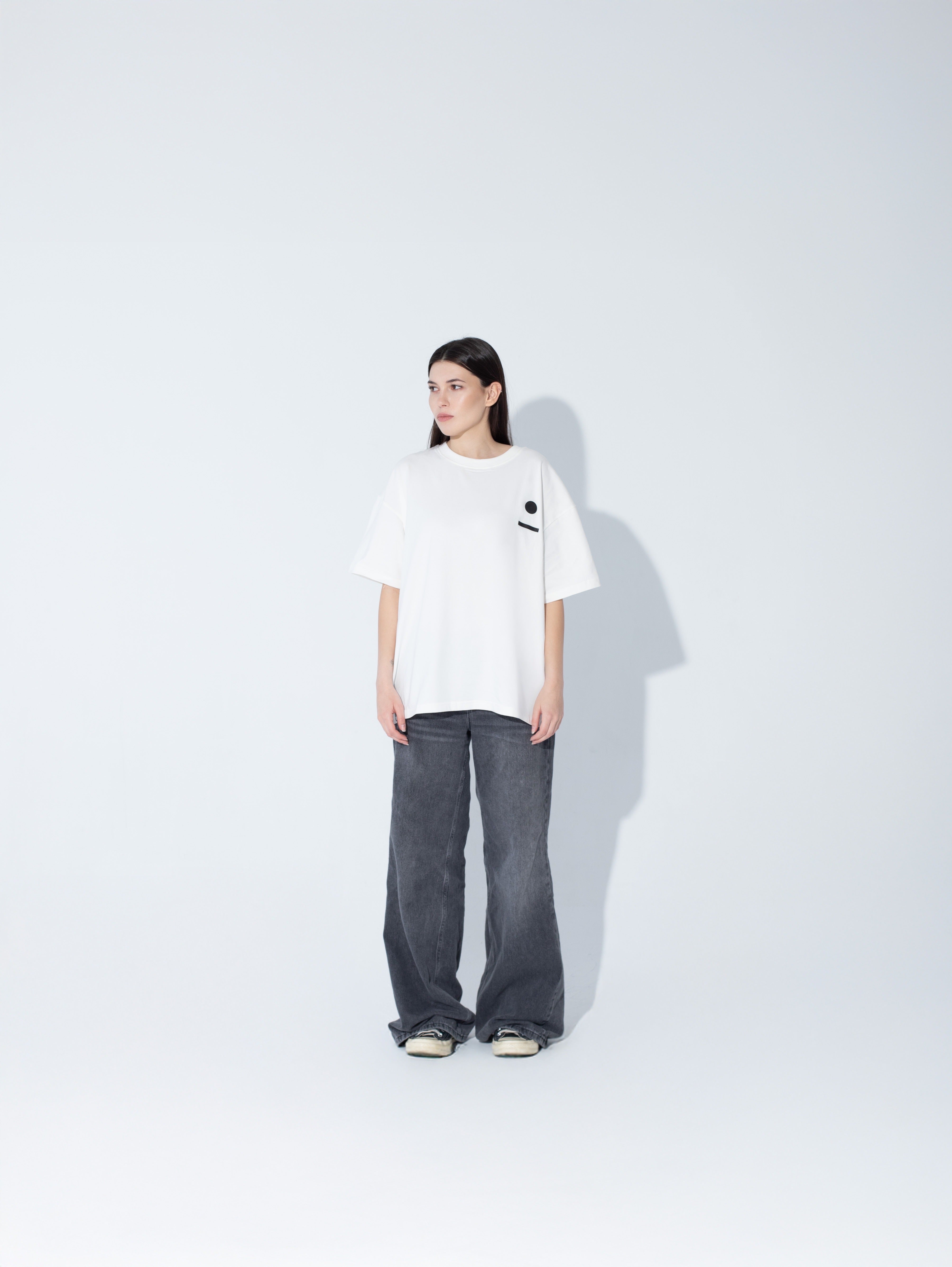 T-Shirt Oversize 'Hex You' Goth & Rock, Nu Metal od Bies Clothing. Wysokiej jakości bawełna, mroczny design. Idealny gotycki styl dla fanów alternatywnej mody, gotycki styl, unisex goth clothing, gothic basics, rock fashion, nu metal. Polska Marka Streetwear